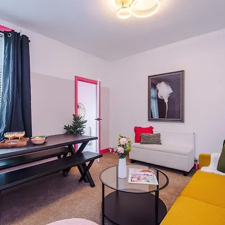 Дом отдыха Trendy 3 Bedroom Pad *