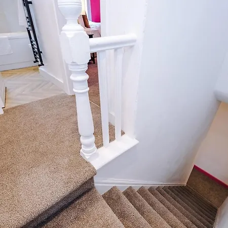 Trendy 3 Bedroom Pad Nyaraló Manchester