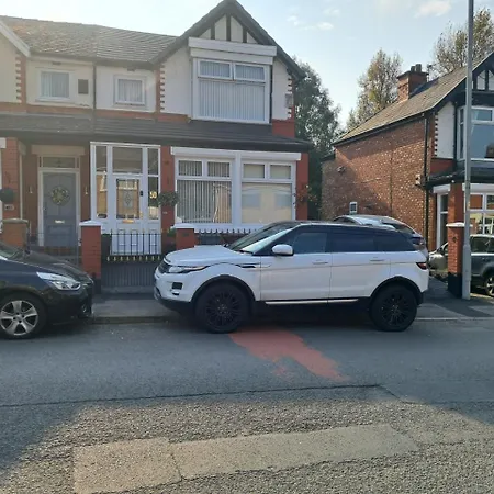 Bella Thorpe * Manchester