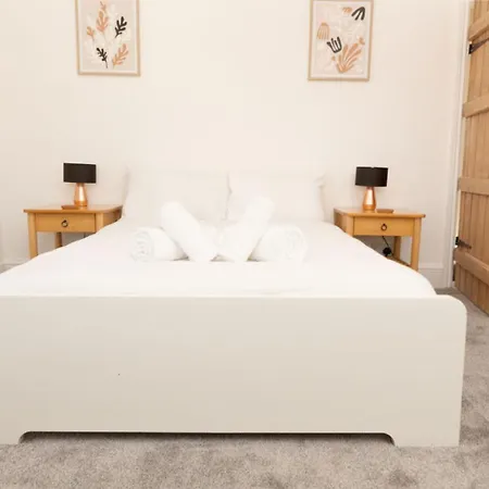 Charming 3mins From Airport *