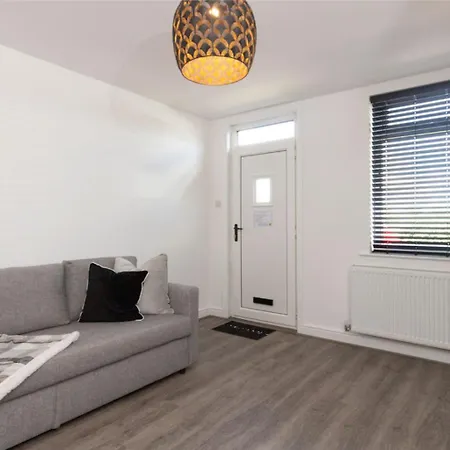 Charming 3mins From Airport * Manchester
