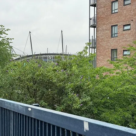 Apartament Lux Apartments, Coop Live,etihad Stadium,free Parking *