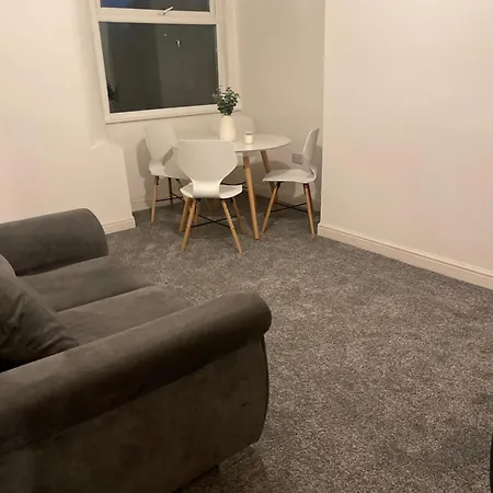Campus & Coop Cozy Terrace * Манчестер