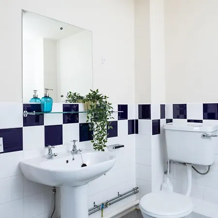 Rusholme Place מנצ'סטר