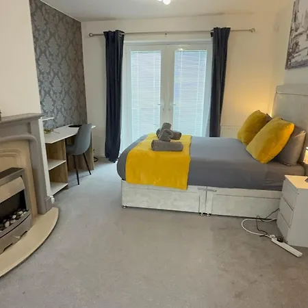 Contractor Stays, Fast Wifi, Free Parking, Work