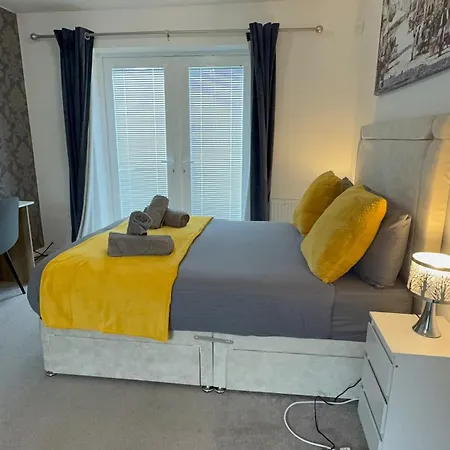 Апартаменты Contractor Stays, Fast Wifi, Free Parking, Work Манчестер