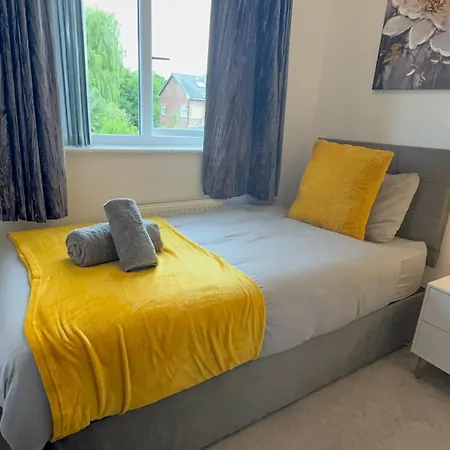 Contractor Stays, Fast Wifi, Free Parking, Work Daire Manchester