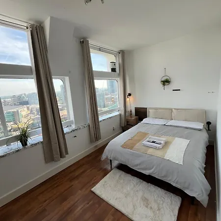 Apartment Centre & Parking 2 Bedroom Ap Manchester