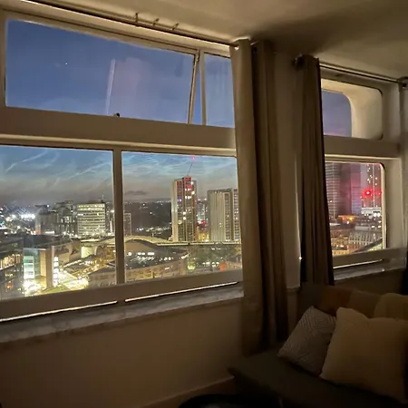 Centre & Parking 2 Bedroom Ap * Manchester