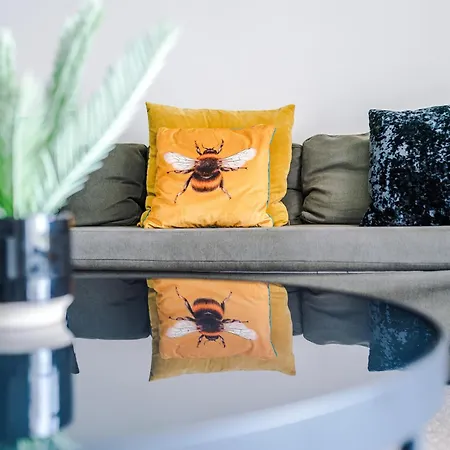 Apartment Monthlyescape Family Leisure Wifi Sleeps4 Manchester