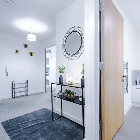 Daire Charming Salford, Staycation, Wifi, Sleeps 5