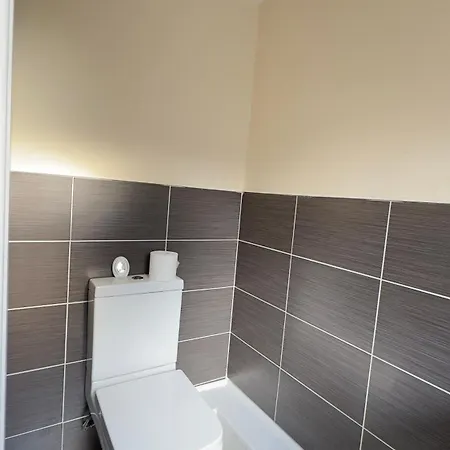 Casa vacanze Stylish 3 Bedroom House Sleep Up To 5 - Free Parking *