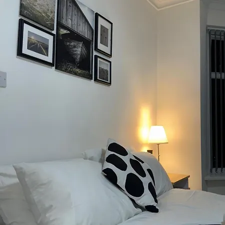 בית נופש Rest Nest Uk House