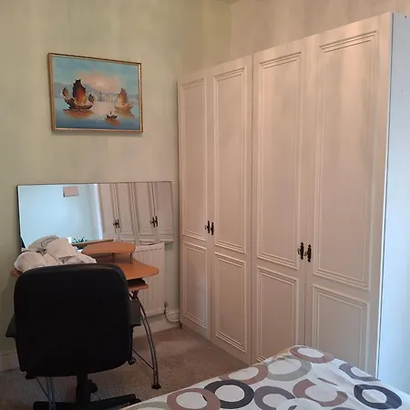 Bella Thorpe Quarto em Acomodações Particulares *