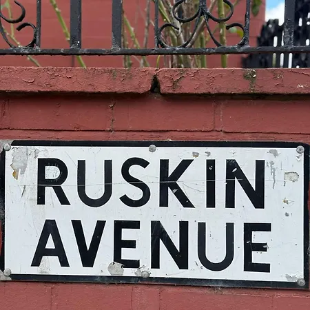 Britlodge Ruskin Ave 펜션