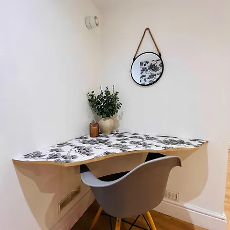 Spacious Victorian 5bedroom 5bathroom W Free Parking Vakantiehuis Manchester