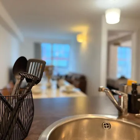 公寓 3 Bed Near Oxford Rd *