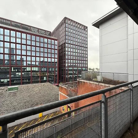アパート 3 Bed Near Oxford Rd マンチェスター