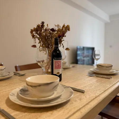 3 Bed Near Oxford Rd * マンチェスター