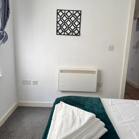 Small And Cozy Getaway Appartamento Manchester