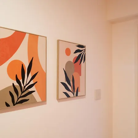 Διαμέρισμα Gem With Stylish 2br Retreat And Free Carpark