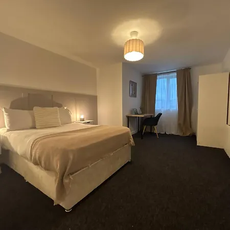 Deluxe Double Parking