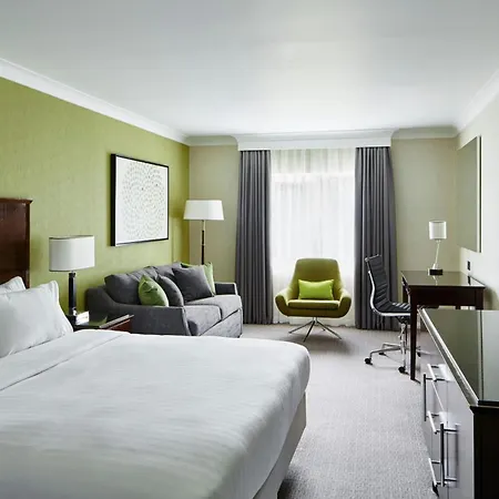 Delta By Marriott Airport 4*