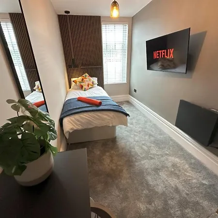 Apartamento Short Walk To Coop Live And Etihad Stadium