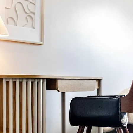 Sleeps 14 The Old Trafford Family Zen By Genesis Living Nyaraló Manchester