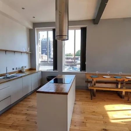 Centre Sleeps 14 By Superhost * Manchester