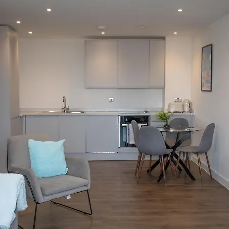 דירה Luxury 2 Bed Penthouse Large Balcony