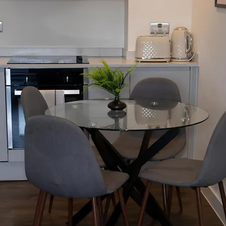 Апартаменты Luxury 2 Bed Penthouse Large Balcony Манчестер