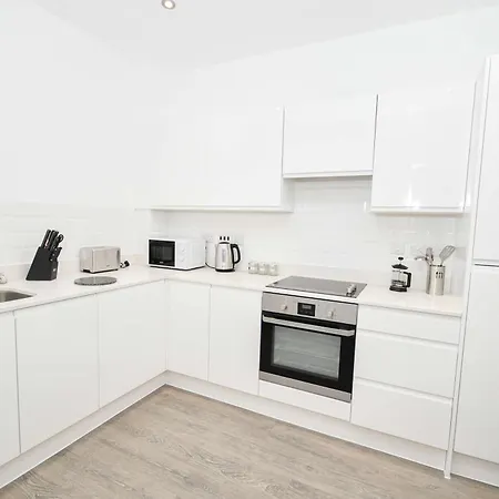 Apartament Spacious 2bed Close To Etihad