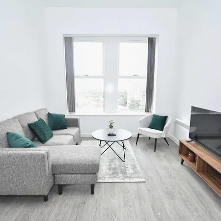 Spacious 2bed Close To Etihad