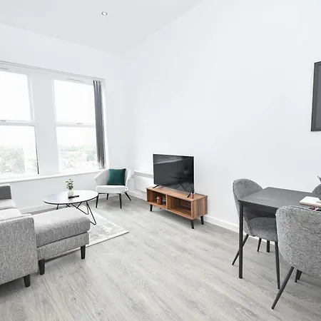 Spacious 2bed Close To Etihad