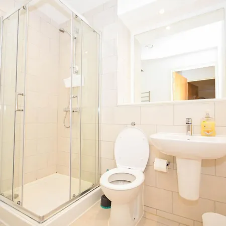 Spacious & Contemporary 1bed Διαμέρισμα Μάντσεστερ