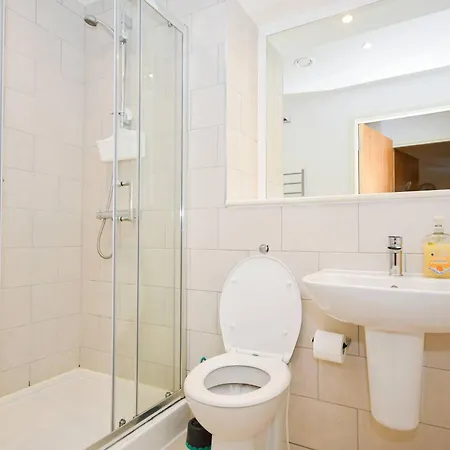 Spacious & Contemporary 1bed