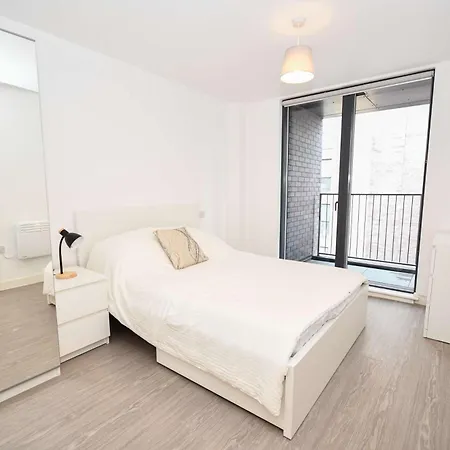 Spacious & Contemporary 1bed *