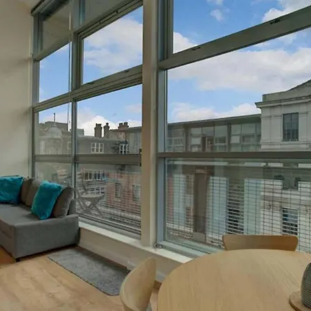 Superhost - Stunning Centre Penthouse Over Two Floors *