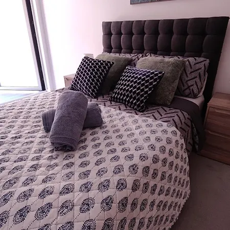 Appartement Bee Halo - Work N Relax 500Mbps Wifi, Netflix, City Centre, Paid Private Parking , Balcony And Memory Foam Beds Manchester