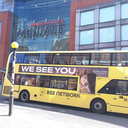 Lejlighed Bee Cosy - Near Train Stations And Shopping Centre With Paid Private Parking, 500mbps Internet And Netflix