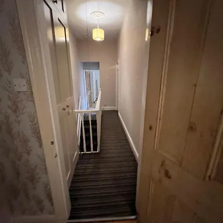 Heaton Chapel Gem: 3bd Victorian Parkside Ferienhaus Manchester