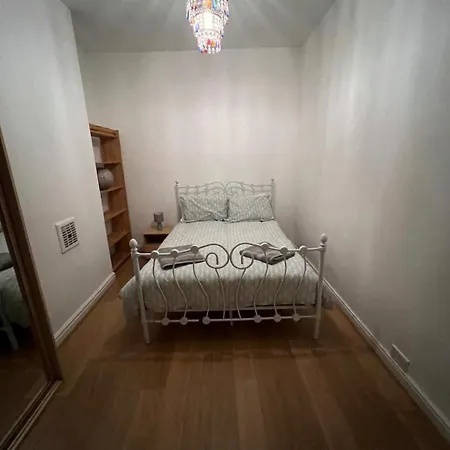 Дом отдыха Heaton Chapel Gem: 3bd Victorian Parkside Манчестер