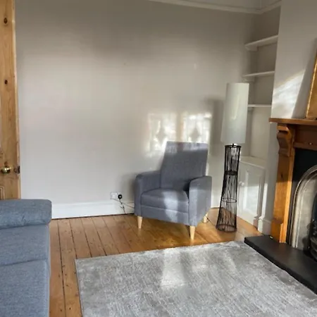 Дом отдыха Heaton Chapel Gem: 3bd Victorian Parkside Манчестер