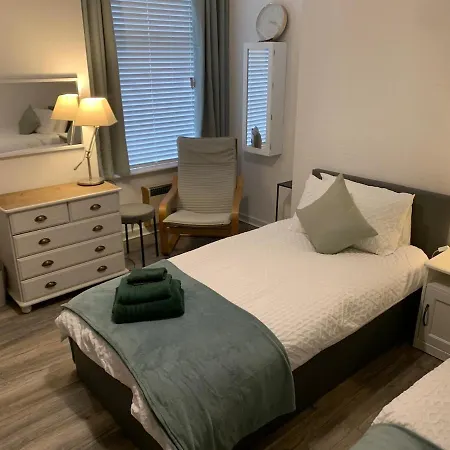 Well-equipped * Manchester