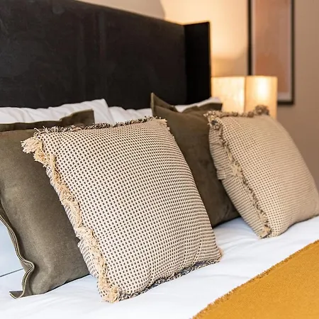 Apartman 2 Bedroom Flat By Eccles Station With Communal Rooftop Garden Manchester