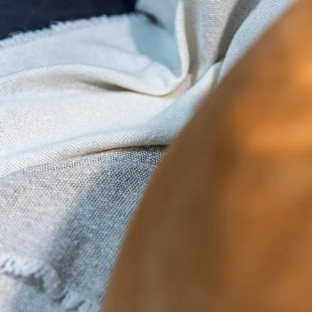 2 Bedroom Flat By Eccles Station With Communal Rooftop Garden Apartman *