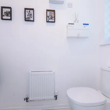 Βίλα Stunning Riverside 3-bed By 53 Degrees In With Garden & Free Parking! *