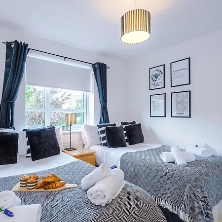 Βίλα Stunning Riverside 3-bed By 53 Degrees In With Garden & Free Parking! *
