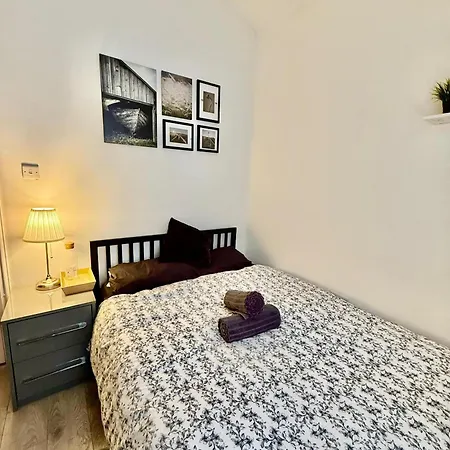 Britlodge Ruskin Ave * 맨체스터